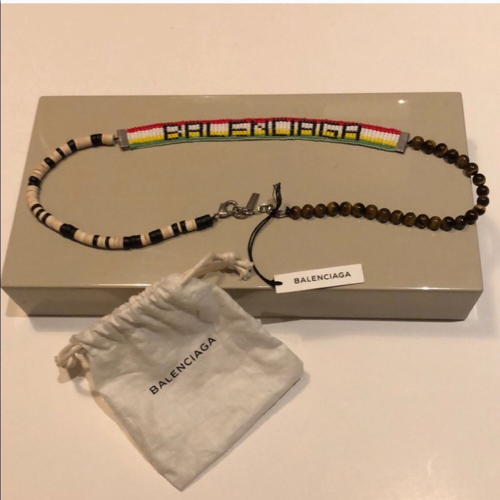 BALENCIAGA NECKLACE 🤩